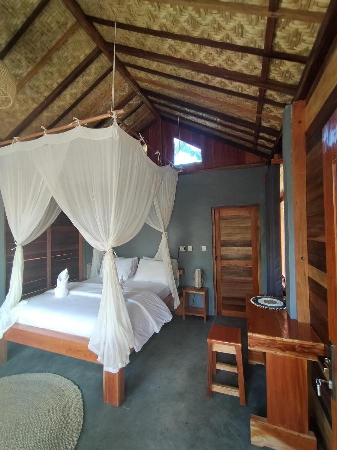 The Geckos Homestay Kelimutu Eksteriør bilde