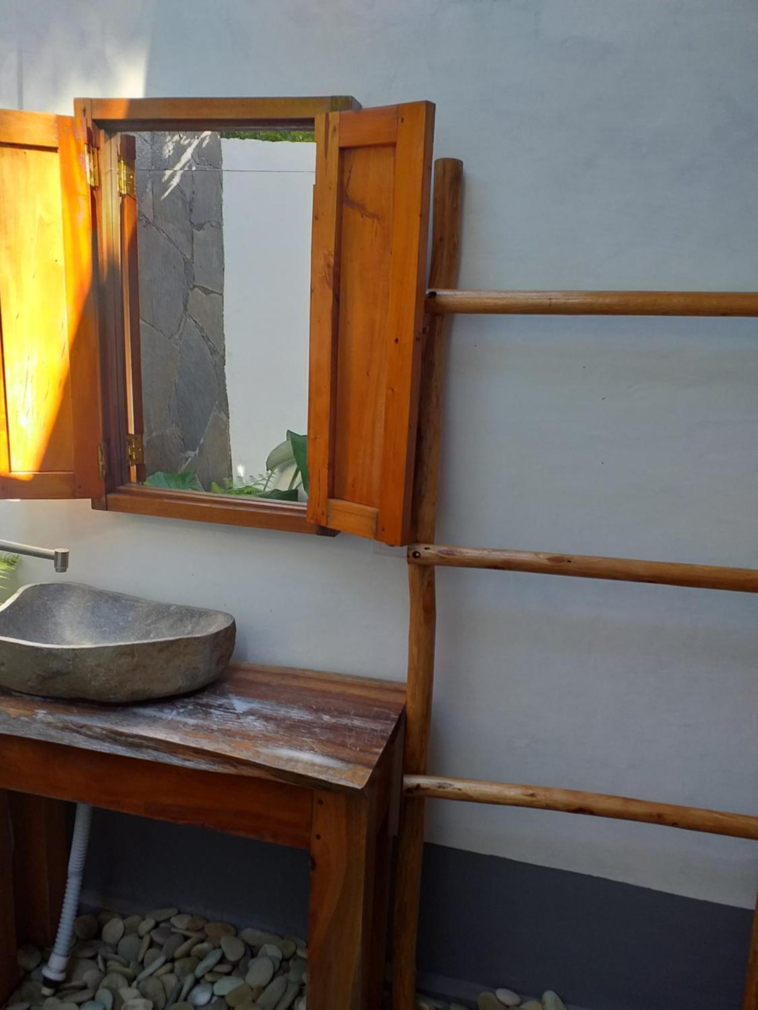 The Geckos Homestay Kelimutu Rom bilde
